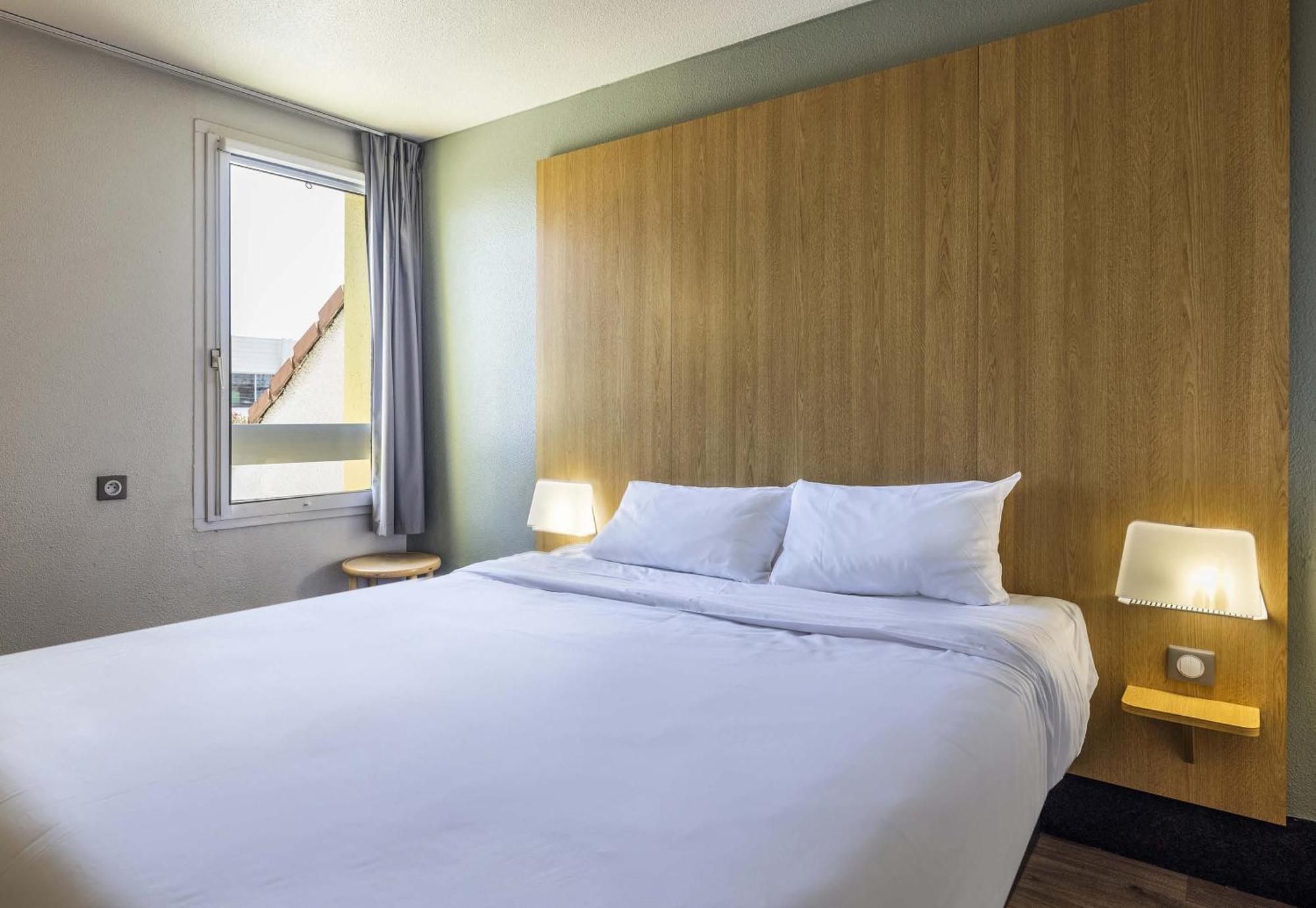 B&B HOTEL PERPIGNAN Nord Aéroport Extérieur photo