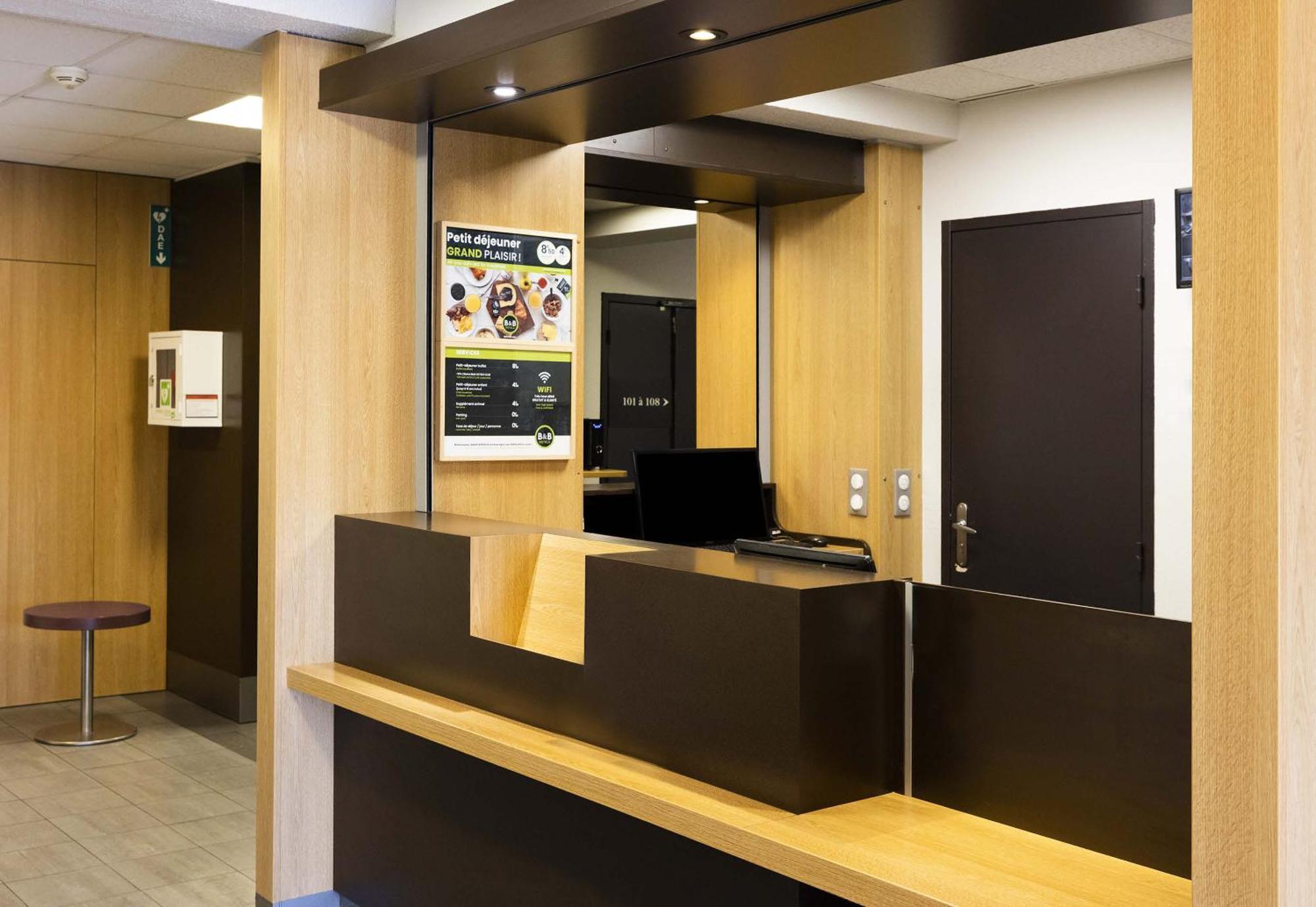 B&B HOTEL PERPIGNAN Nord Aéroport Extérieur photo