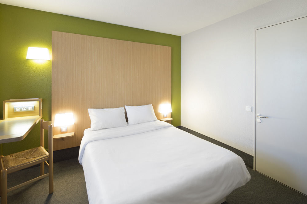 B&B HOTEL PERPIGNAN Nord Aéroport Extérieur photo